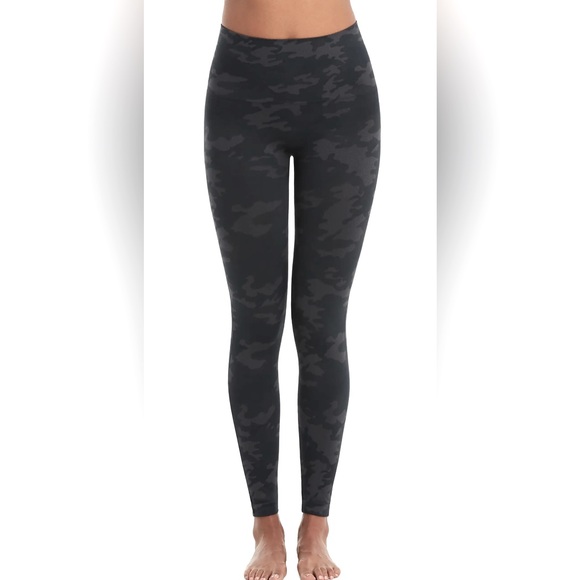 SPANX Pants - Spanx Seamless Look at Me Now Camo Leggings